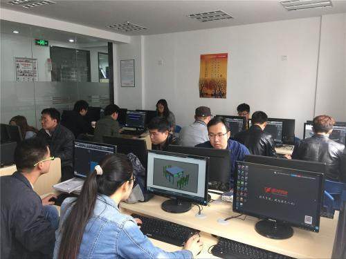 如何在合肥選擇PS培訓機構？學多久能掌握？